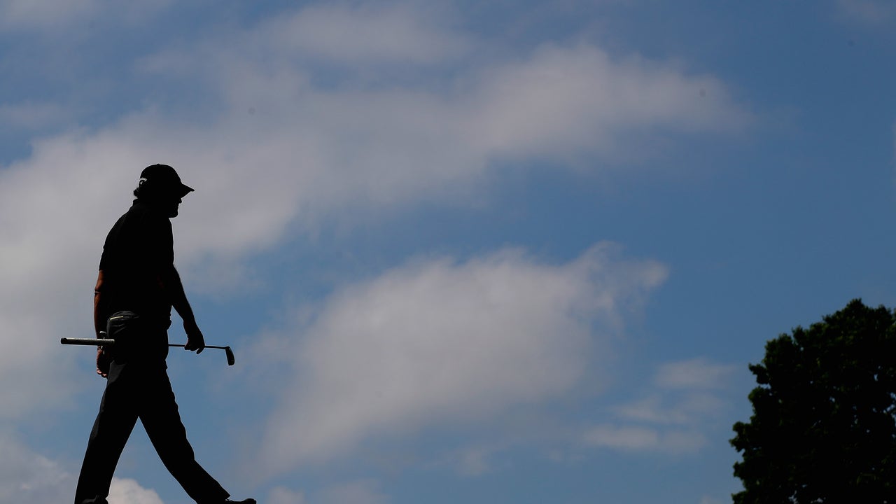 Phil Mickelson missed the cut at Oakmont; will he ever win the U.S. Open?